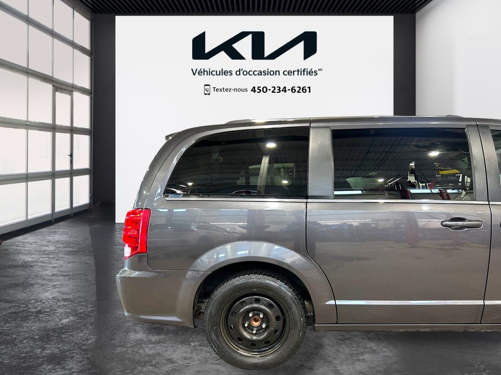 Dodge Grand Caravan Crew Plus, 8 PNEUS, SIÈGES CHAUFFANTS, MAGS 2018 à Mirabel, Québec - 34 - w1024h768px