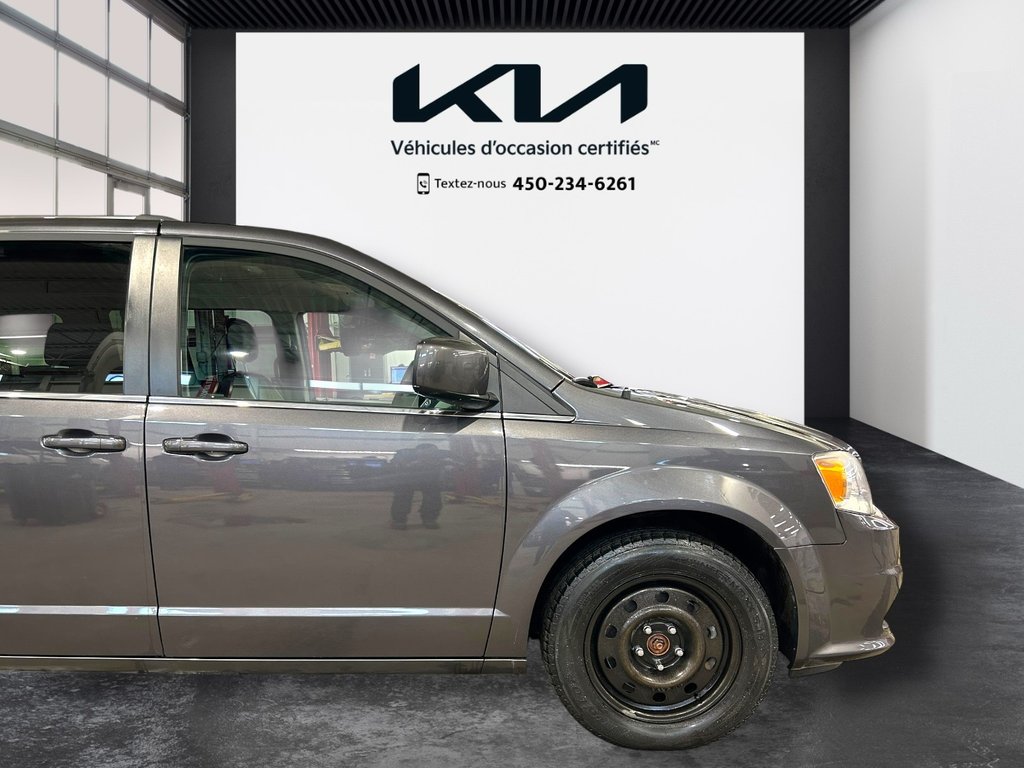 Dodge Grand Caravan Crew Plus, 8 PNEUS, SIÈGES CHAUFFANTS, MAGS 2018 à Mirabel, Québec - 35 - w1024h768px