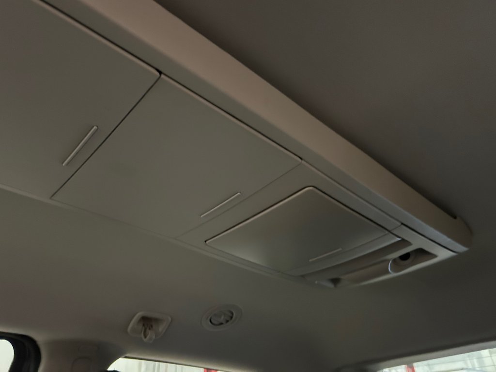 Dodge Grand Caravan Crew Plus, 8 PNEUS, SIÈGES CHAUFFANTS, MAGS 2018 à Mirabel, Québec - 25 - w1024h768px