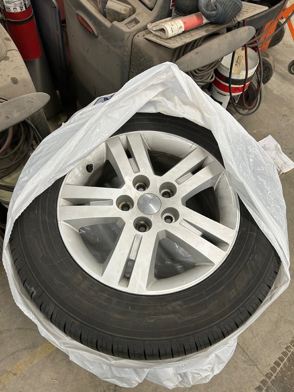 Dodge Grand Caravan Crew Plus, 8 PNEUS, SIÈGES CHAUFFANTS, MAGS 2018 à Mirabel, Québec - 3 - w1024h768px