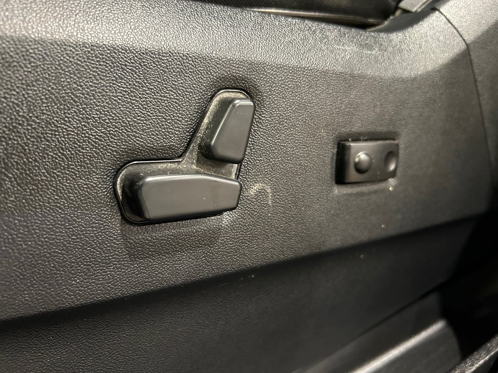 Dodge Grand Caravan Crew Plus, 8 PNEUS, SIÈGES CHAUFFANTS, MAGS 2018 à Mirabel, Québec - 10 - w1024h768px