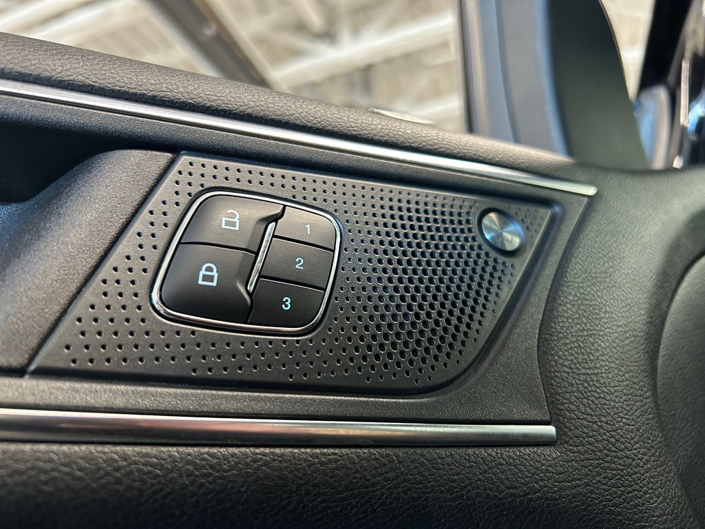 2020 Ford Edge ST, 8 PNEUS ET 8 MAGS, CUIR, TOIT, AWD, HITCH in Mirabel, Quebec - 8 - w1024h768px