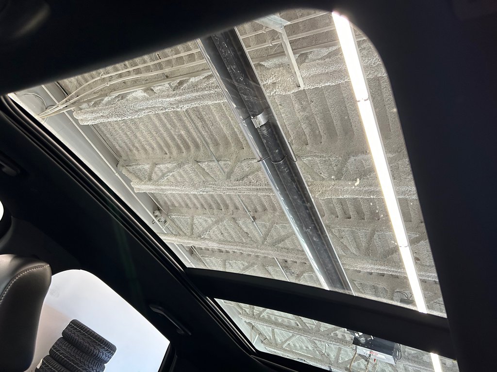 2020 Ford Edge ST, 8 PNEUS ET 8 MAGS, CUIR, TOIT, AWD, HITCH in Mirabel, Quebec - 18 - w1024h768px