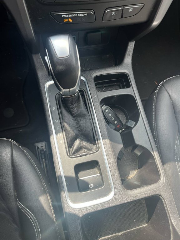 Ford Escape SEL, JAMAIS ACCIDENTÉ, 8 PNEUS, AWD, HITCH 2019 à Mirabel, Québec - 15 - w1024h768px
