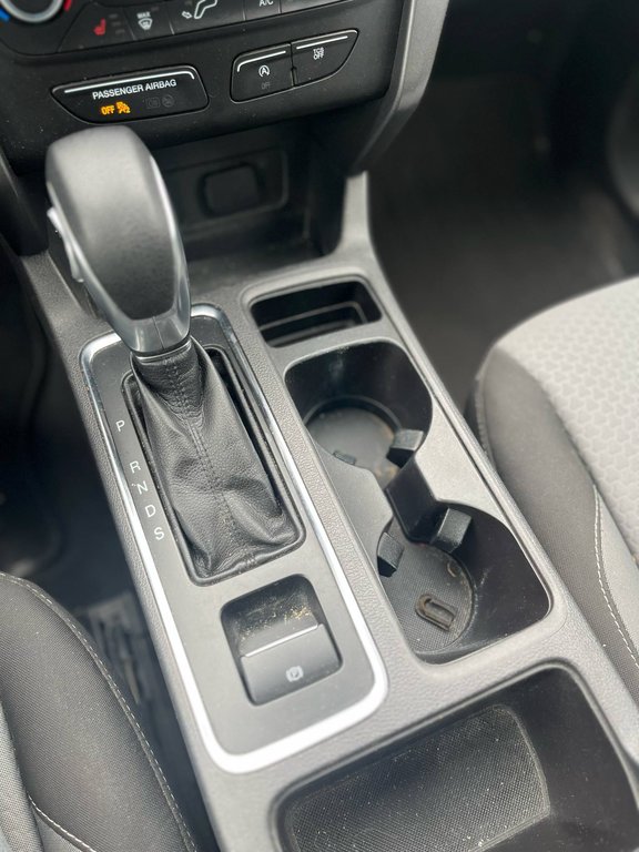 Ford Escape SE, JAMAIS ACCIDENTÉ, AWD, 8 PNEUS 2019 à Mirabel, Québec - 15 - w1024h768px