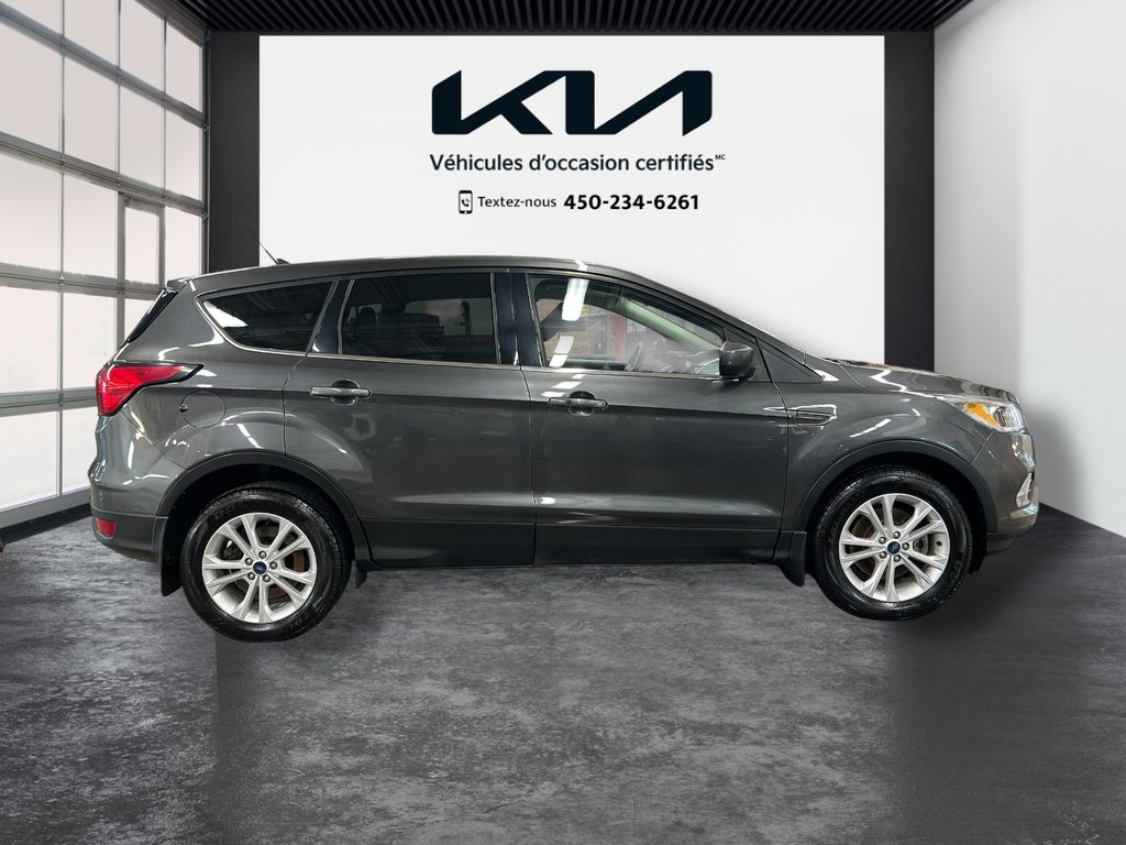 2019 Ford Escape SE, JAMAIS ACCIDENTÉ, AWD, 8 PNEUS in Mirabel, Quebec - 34 - w1024h768px
