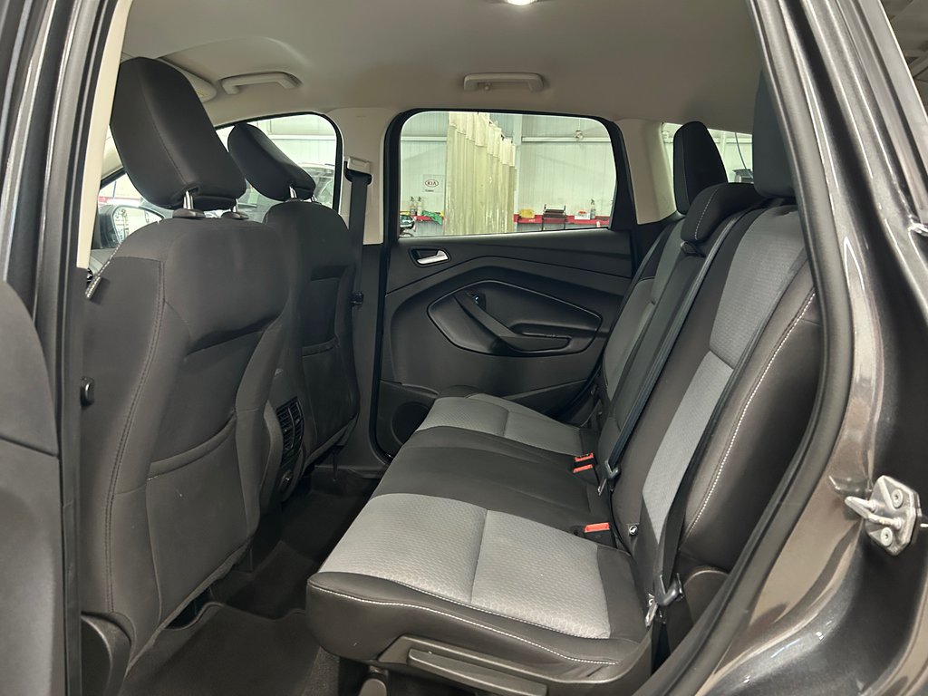2019 Ford Escape SE, JAMAIS ACCIDENTÉ, AWD, 8 PNEUS in Mirabel, Quebec - 29 - w1024h768px