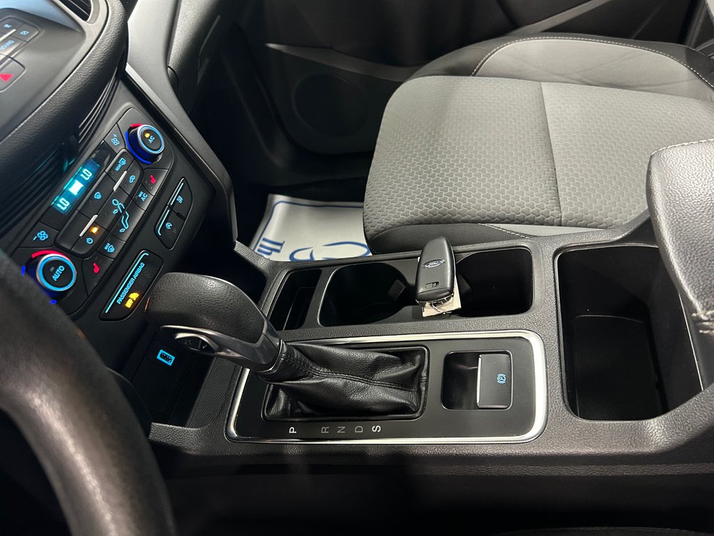 2019 Ford Escape SE, JAMAIS ACCIDENTÉ, AWD, 8 PNEUS in Mirabel, Quebec - 21 - w1024h768px