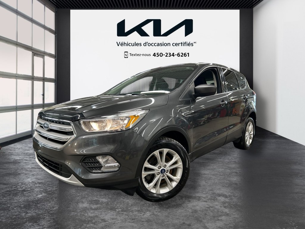 2019 Ford Escape SE, JAMAIS ACCIDENTÉ, AWD, 8 PNEUS in Mirabel, Quebec - 1 - w1024h768px