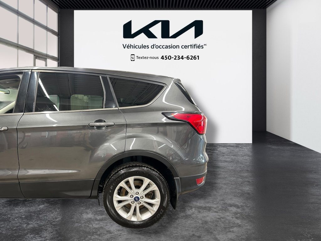 2019 Ford Escape SE, JAMAIS ACCIDENTÉ, AWD, 8 PNEUS in Mirabel, Quebec - 27 - w1024h768px