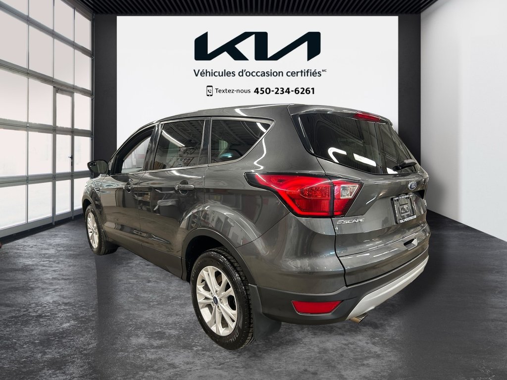 2019 Ford Escape SE, JAMAIS ACCIDENTÉ, AWD, 8 PNEUS in Mirabel, Quebec - 14 - w1024h768px