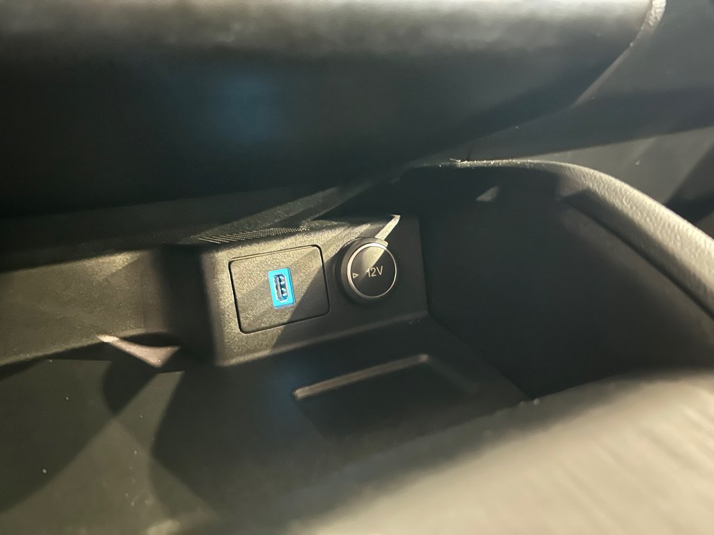 2020 Ford Escape SEL, CUIR SIÈGES CHAUFFANTS, VOLANT CHAUFFANT in Mirabel, Quebec - 27 - w1024h768px