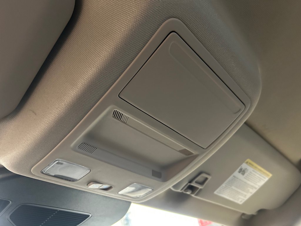 2020 Ford Escape SEL, CUIR SIÈGES CHAUFFANTS, VOLANT CHAUFFANT in Mirabel, Quebec - 26 - w1024h768px