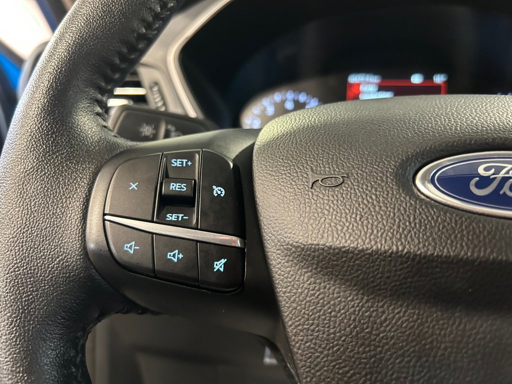 2020 Ford Escape SEL, CUIR SIÈGES CHAUFFANTS, VOLANT CHAUFFANT in Mirabel, Quebec - 18 - w1024h768px