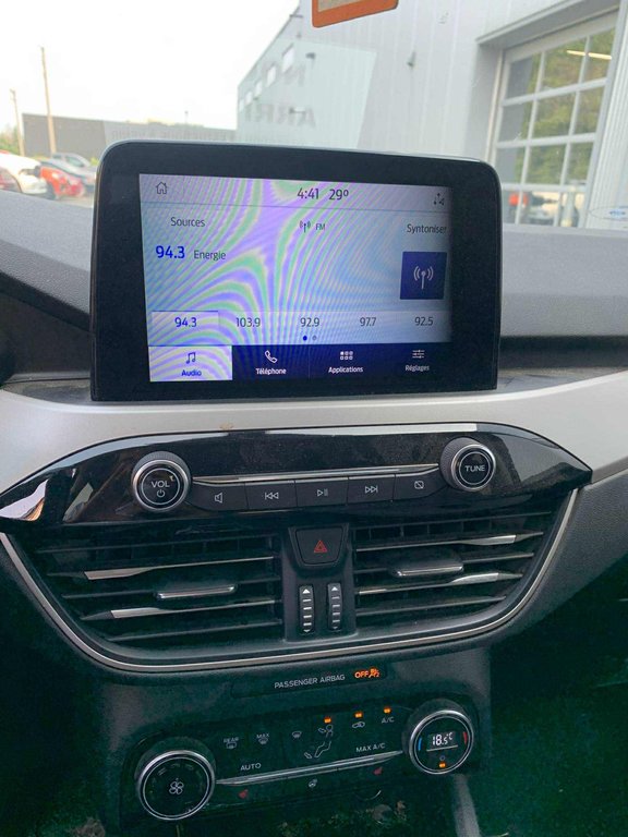 2021 Ford Escape SE, AWD, AUCUN ACCIDENT, MAGS, HITCH, CAMERA in Mirabel, Quebec - 15 - w1024h768px