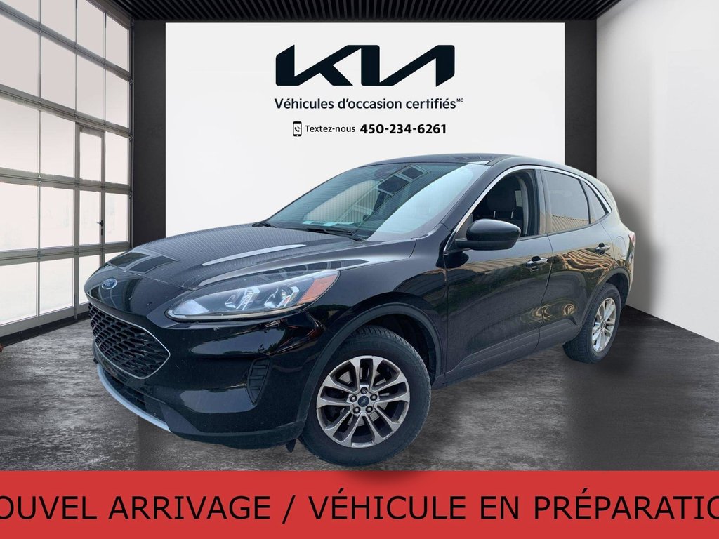2021 Ford Escape SE, AWD, AUCUN ACCIDENT, MAGS, HITCH, CAMERA in Mirabel, Quebec - 1 - w1024h768px