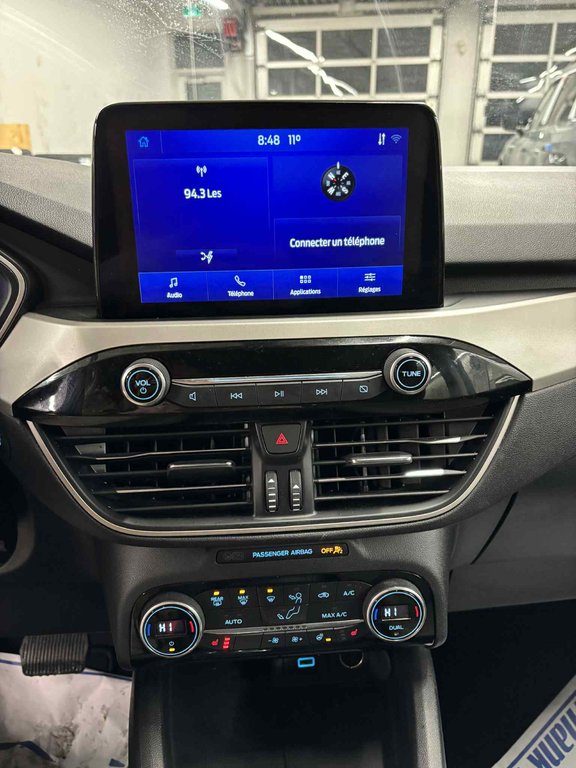 Ford Escape SE Hybrid, JAMAIS ACCIDENTÉ, PNEUS HIVERS, AWD 2021 à Mirabel, Québec - 16 - w1024h768px