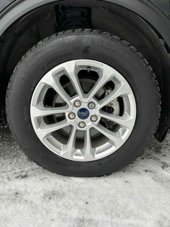 Ford Escape SE Hybrid, JAMAIS ACCIDENTÉ, PNEUS HIVERS, AWD 2021 à Mirabel, Québec - 6 - w1024h768px