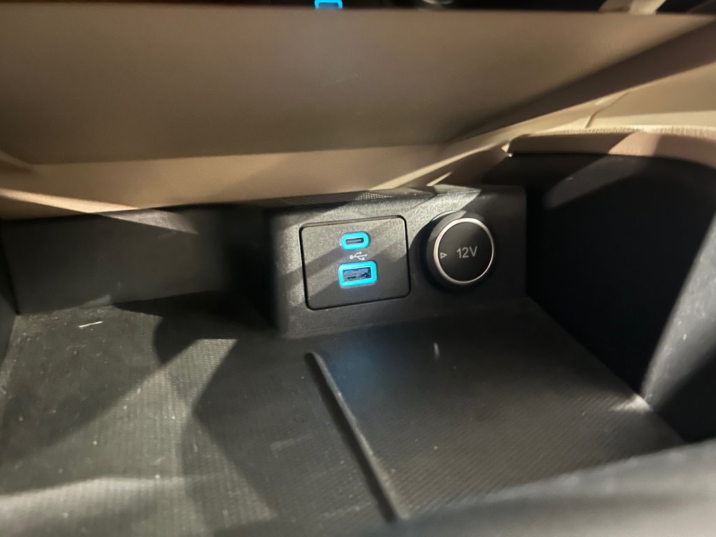Ford Escape Titanium Plug-In Hybrid, JAMAIS ACCIDENTÉ, AWD 2021 à Mirabel, Québec - 26 - w1024h768px
