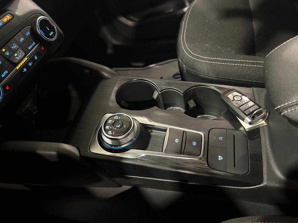 2024 Ford Escape Active, JAMAIS ACCIDENTÉ, 8 PNEUS, AWD in Mirabel, Quebec - 19 - w1024h768px