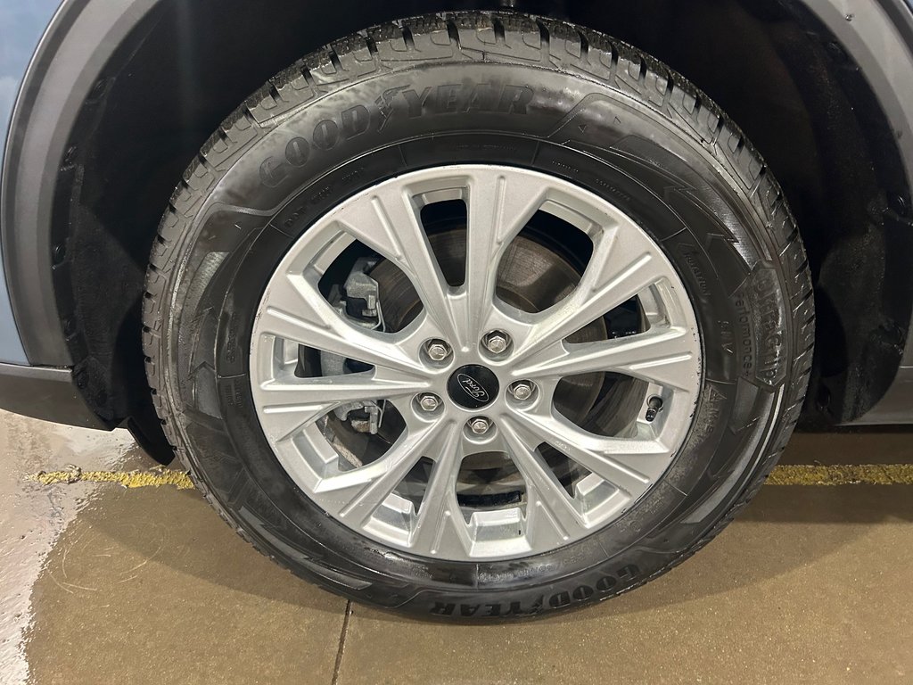 2024 Ford Escape Active, JAMAIS ACCIDENTÉ, 8 PNEUS, AWD in Mirabel, Quebec - 7 - w1024h768px