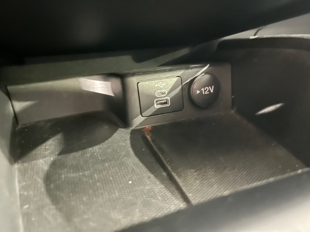 2024 Ford Escape Active, JAMAIS ACCIDENTÉ, 8 PNEUS, AWD in Mirabel, Quebec - 22 - w1024h768px