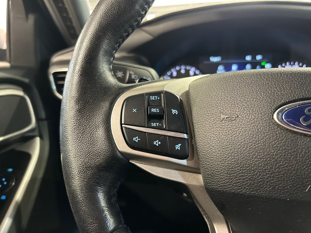 2021 Ford Explorer XLT, JAMAIS ACCIDENTÉ, 6 PASSAGERS, AWD, MAGS in Mirabel, Quebec - 15 - w1024h768px