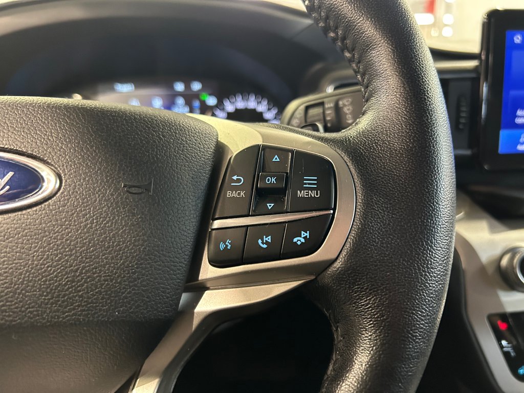 2021 Ford Explorer XLT, JAMAIS ACCIDENTÉ, 6 PASSAGERS, AWD, MAGS in Mirabel, Quebec - 16 - w1024h768px