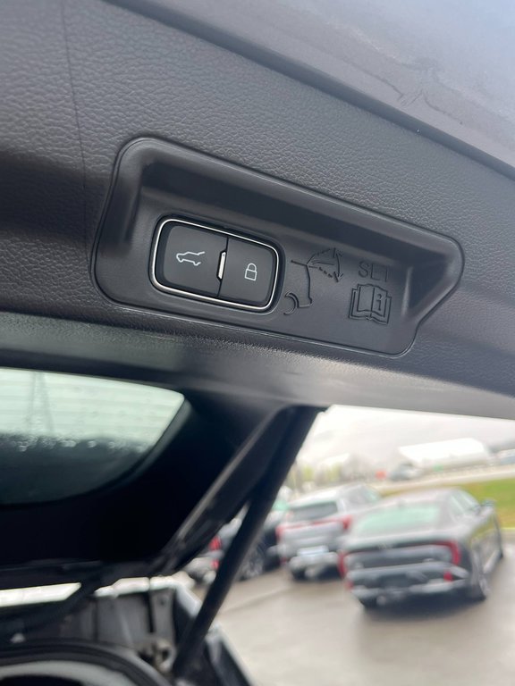 Ford Explorer XLT, JAMAIS ACCIDENTÉ, 6 PASSAGERS, AWD, MAGS 2021 à Mirabel, Québec - 24 - w1024h768px