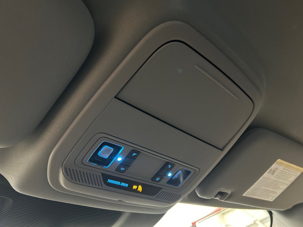 2021 Ford Explorer XLT, JAMAIS ACCIDENTÉ, 6 PASSAGERS, AWD, MAGS in Mirabel, Quebec - 26 - w1024h768px