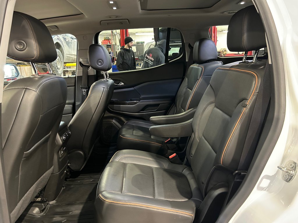 2023 GMC Acadia AT4, JAMAIS ACCIDENTÉ, 8 PNEUS, CUIR, TOIT in Mirabel, Quebec - 32 - w1024h768px