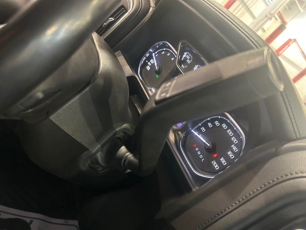 GMC Sierra 1500 Elevation, JAMAIS ACCIDENTÉ, 8 MAGS, HITCH 2021 à Mirabel, Québec - 25 - w1024h768px