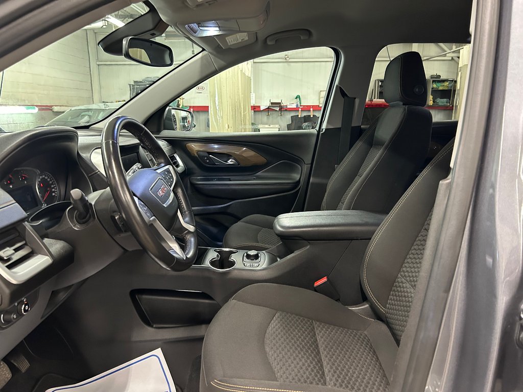 2021 GMC Terrain SLE, JAMAIS ACCIDENTÉ, AWD, SIÈGES CHAUFFANTS in Mirabel, Quebec - 9 - w1024h768px