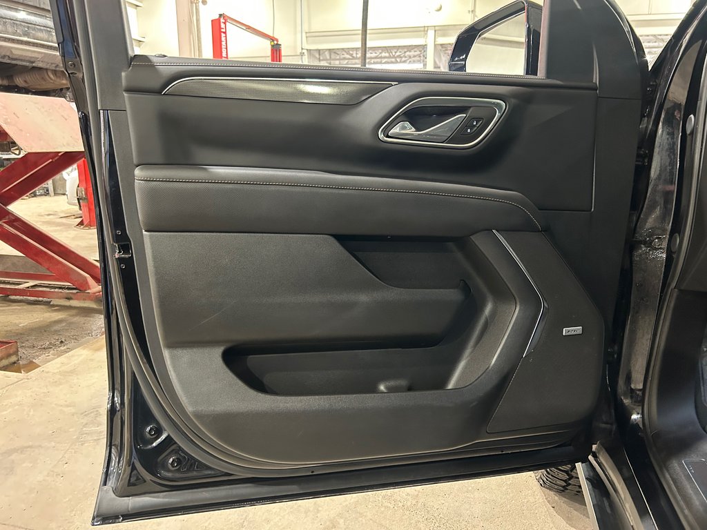 GMC Yukon XL AT4, JAMAIS ACCIDENTÉ, DÉMONSTRATEUR, 7 PASSAGERS 2024 à Mirabel, Québec - 8 - w1024h768px