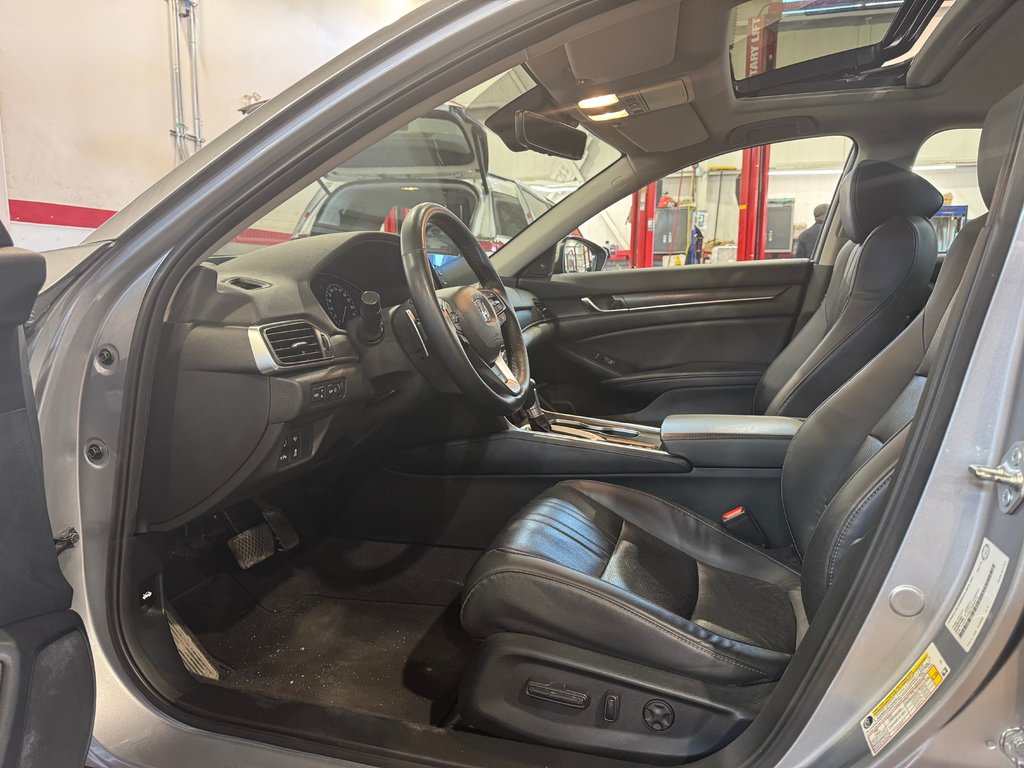 Honda Accord Sedan Touring, JAMAIS ACCIDENTÉ, CUIR, GPS, HUD. TOIT 2018 à Mirabel, Québec - 7 - w1024h768px