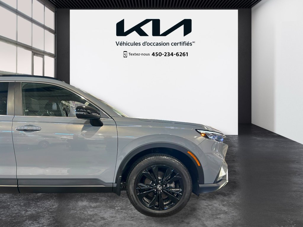 2024 Honda CR-V Hybrid Touring, JAMAIS ACCIDENTÉ, 8 PNEUS, MAGS, AWD in Mirabel, Quebec - 37 - w1024h768px