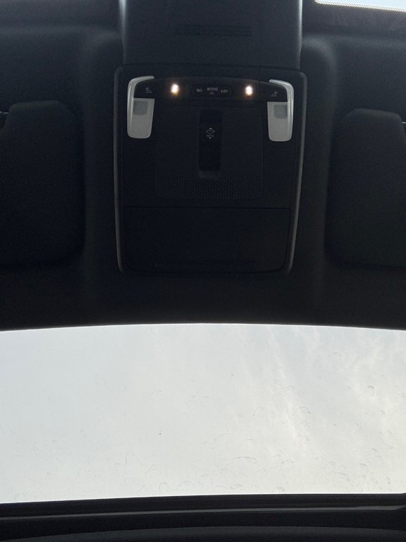 Honda CR-V Hybrid Touring, JAMAIS ACCIDENTÉ, 8 PNEUS, MAGS, AWD 2024 à Mirabel, Québec - 19 - w1024h768px