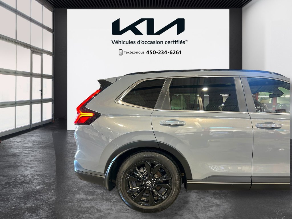 2024 Honda CR-V Hybrid Touring, JAMAIS ACCIDENTÉ, 8 PNEUS, MAGS, AWD in Mirabel, Quebec - 36 - w1024h768px