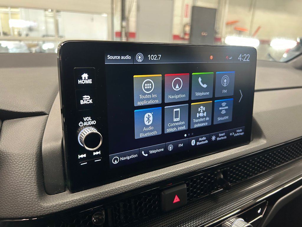 2024 Honda CR-V Hybrid Touring, JAMAIS ACCIDENTÉ, 8 PNEUS, MAGS, AWD in Mirabel, Quebec - 19 - w1024h768px
