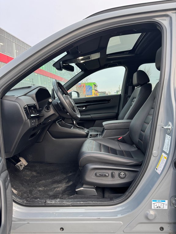 Honda CR-V Hybrid Touring, JAMAIS ACCIDENTÉ, 8 PNEUS, MAGS, AWD 2024 à Mirabel, Québec - 9 - w1024h768px