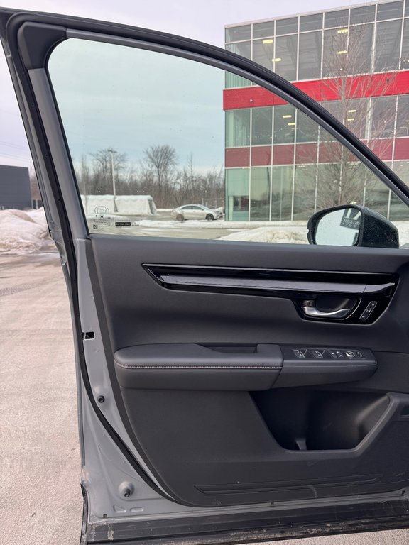 Honda CR-V Hybrid Touring, JAMAIS ACCIDENTÉ, 8 PNEUS, MAGS, AWD 2024 à Mirabel, Québec - 8 - w1024h768px