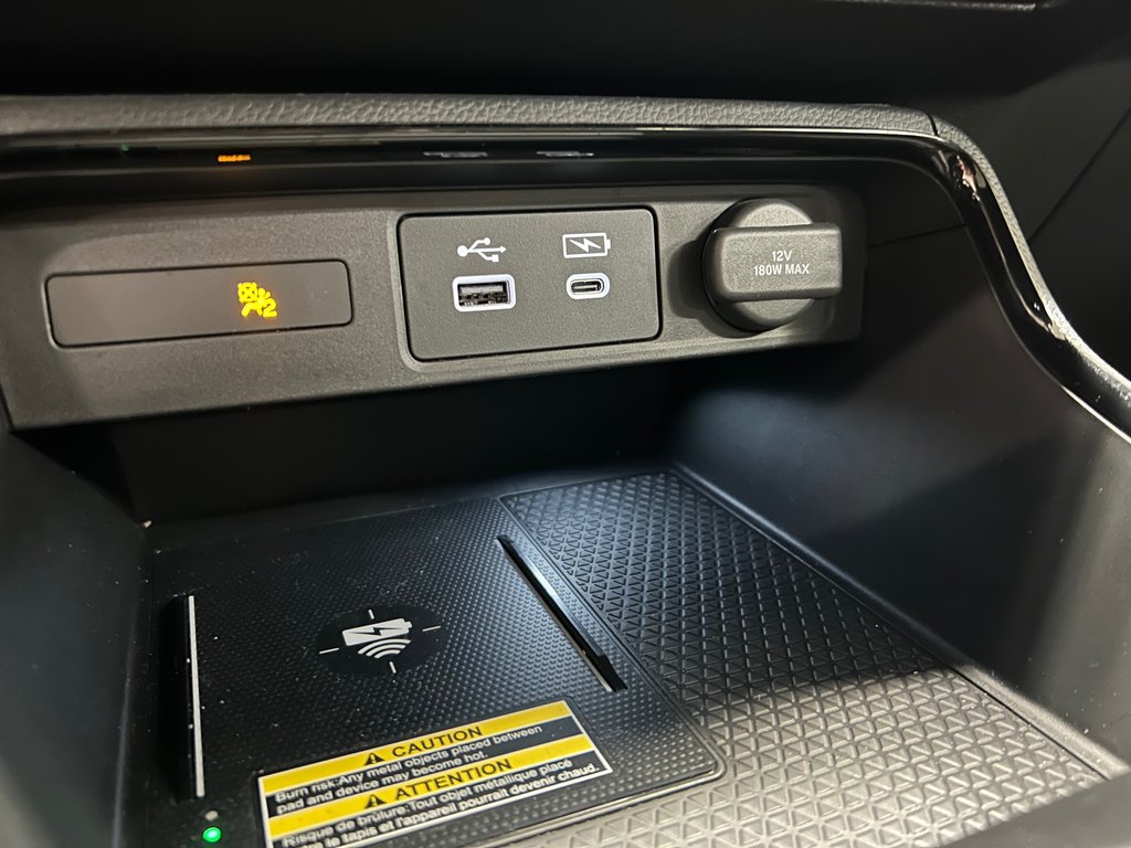 2024 Honda CR-V Hybrid Touring, JAMAIS ACCIDENTÉ, 8 PNEUS, MAGS, AWD in Mirabel, Quebec - 22 - w1024h768px