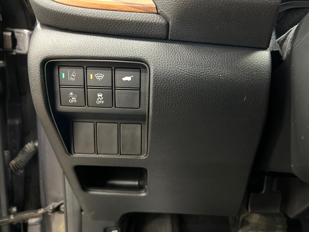 2017 Honda CR-V Touring, JAMAIS ACCIDENTÉ, CUIR, TOIT, GPS in Mirabel, Quebec - 23 - w1024h768px