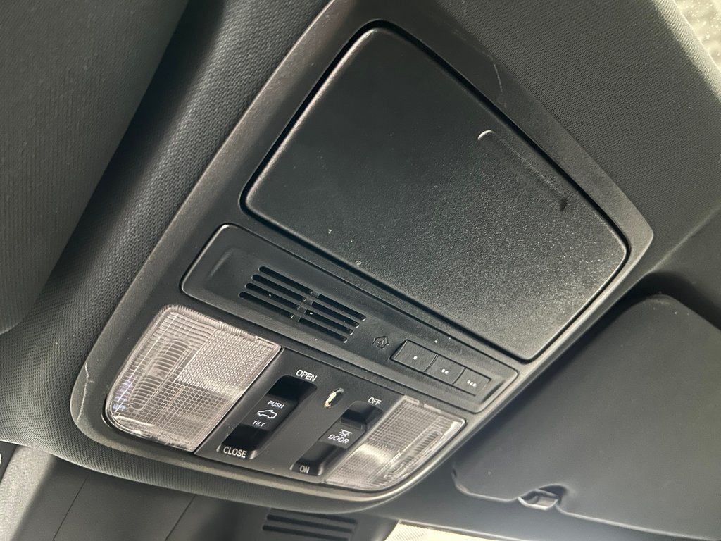 Honda CR-V Sport, JAMAIS ACCIDENTÉ, AWD, TOIT 2020 à Mirabel, Québec - 28 - w1024h768px