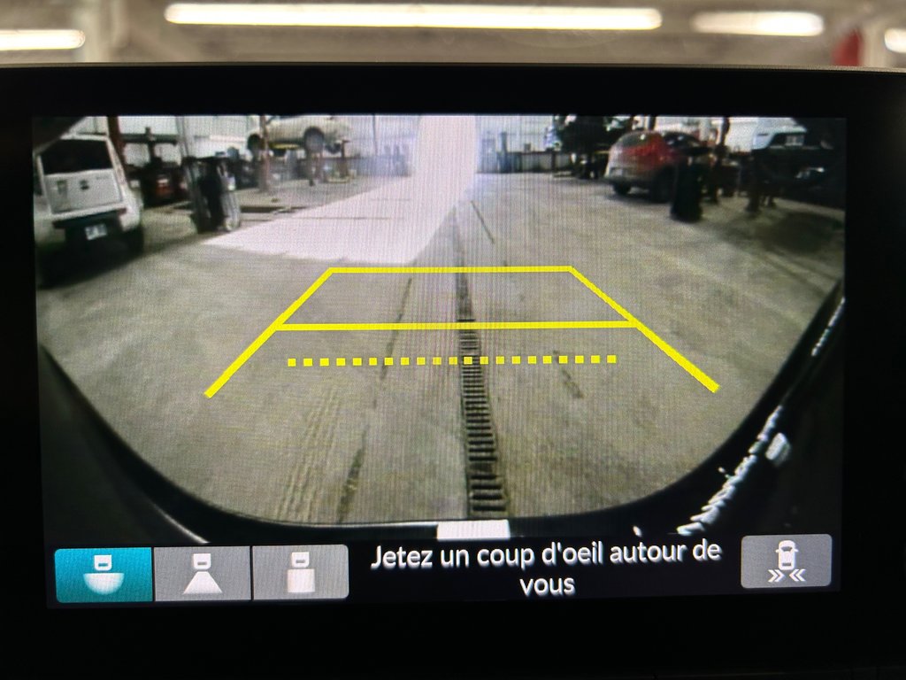 2023 Honda CR-V LX, AWD, SIÈGES CHAUFFANTS, AIDES A LA CONDUITE in Mirabel, Quebec - 18 - w1024h768px