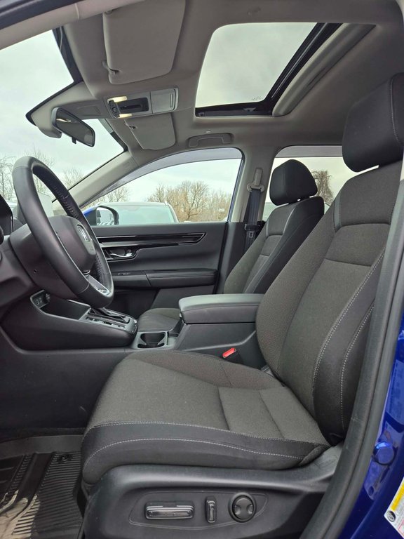 Honda CR-V Sport, JAMAIS ACCIDENTÉ, 8 PNEUS, TOIT, AWD 2025 à Mirabel, Québec - 9 - w1024h768px