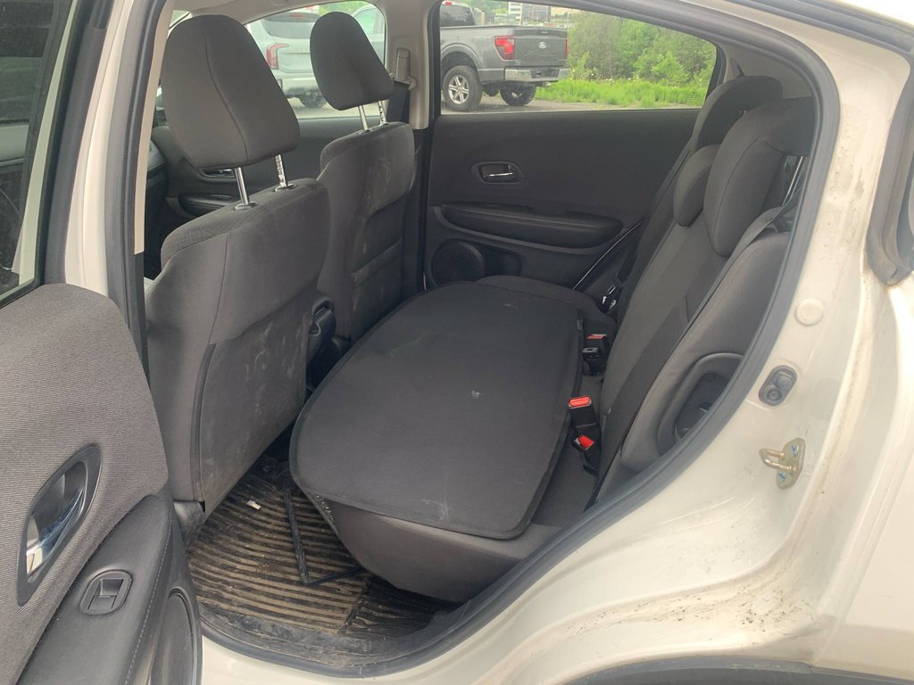 Honda HR-V LX, 8 PNEUS, SIÈGES CHAUFFANTS, AUTOMATIQUE 2020 à Mirabel, Québec - 15 - w1024h768px