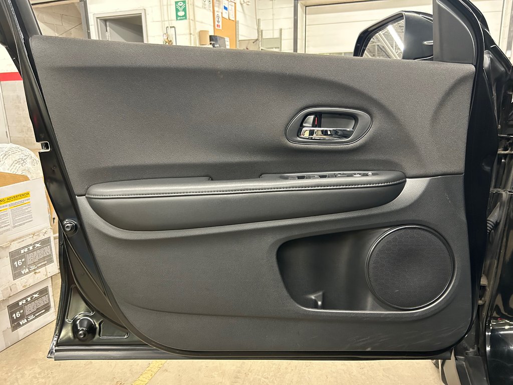 Honda HR-V LX, JAMAIS ACCIDENTÉ, 8 PNEUS, MAGS 2020 à Mirabel, Québec - 8 - w1024h768px