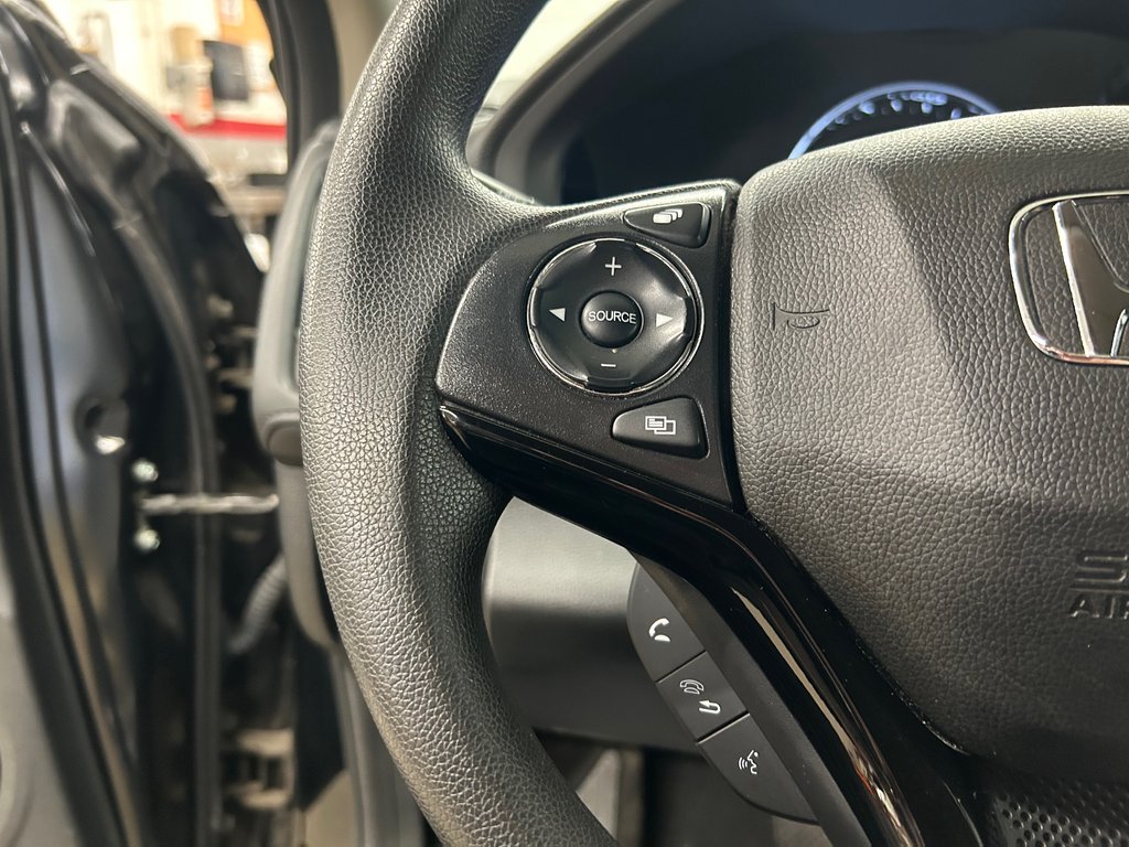 Honda HR-V LX, JAMAIS ACCIDENTÉ, 8 PNEUS, MAGS 2020 à Mirabel, Québec - 14 - w1024h768px