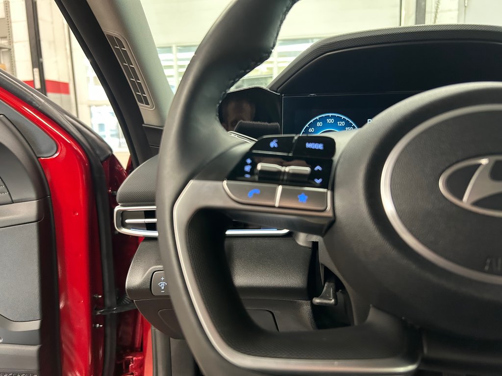 2024 Hyundai Elantra Hybrid Luxury, CUIR, TOIT, JAMAIS ACCIDENTÉ, GPS in Mirabel, Quebec - 17 - w1024h768px